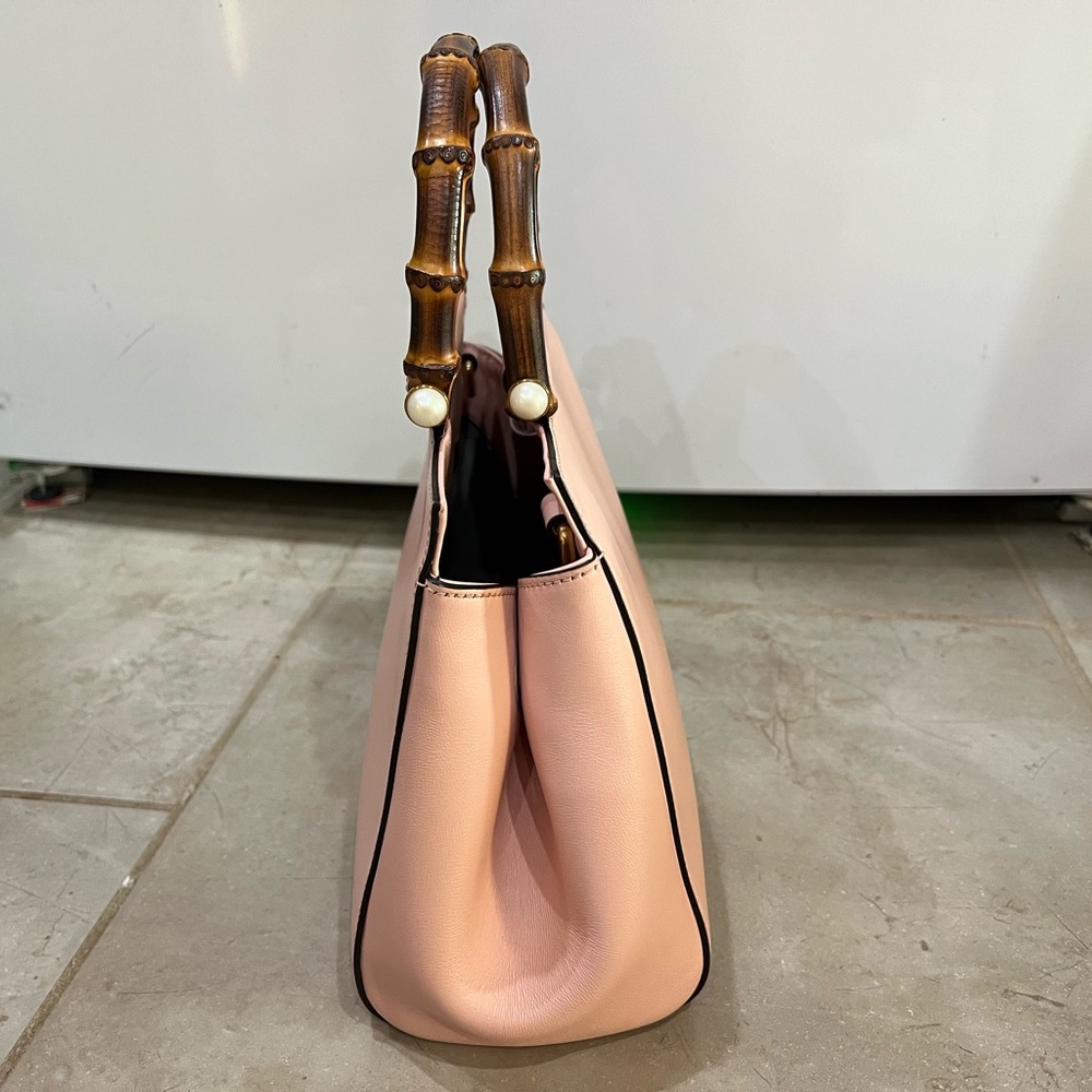 Gucci Pink Leather Bamboo Nymphaea tote with strap